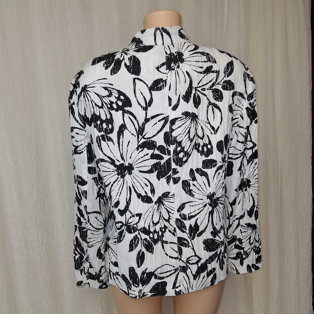 Alfred Dunner Black and White Floral Blazer Women Size 18 - Picture 10 of 16